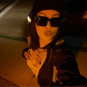 Meet your Posher, Nina